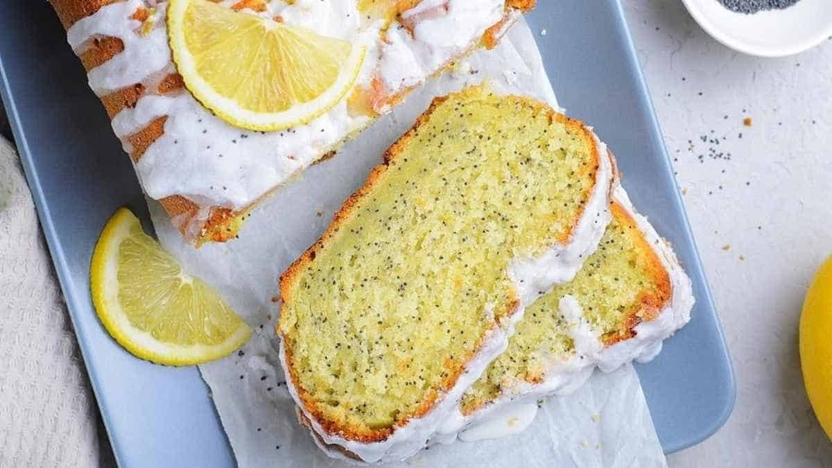Starbucks-Inspired Lemon Poppy Seed Bread Recipe