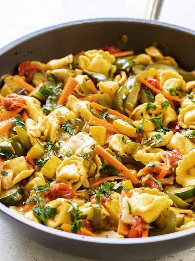 Cheesy Veggie Pasta One-Pot Delight