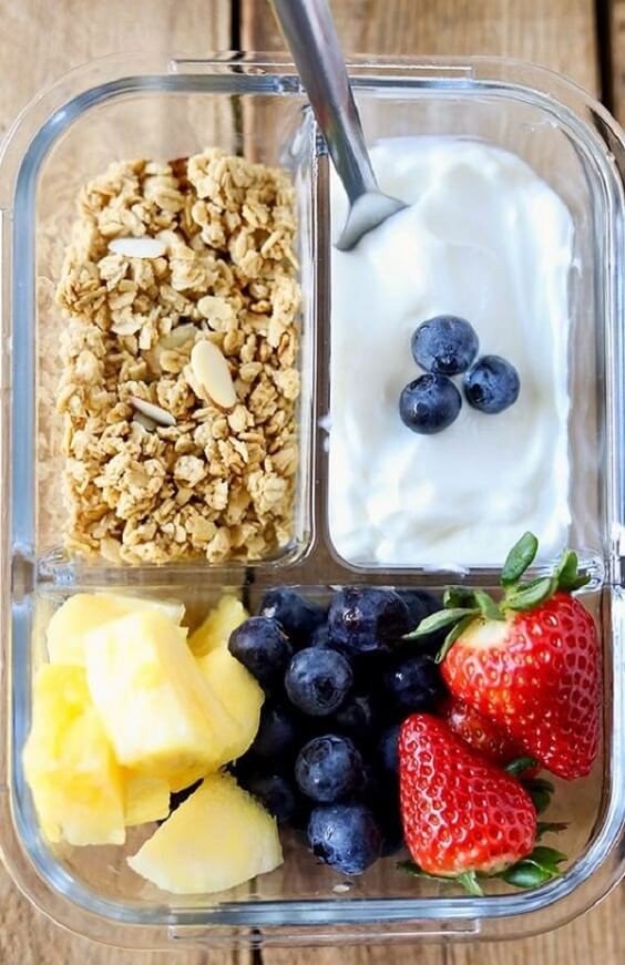 Quick Fresh Fruit and Yogurt Parfait Box
