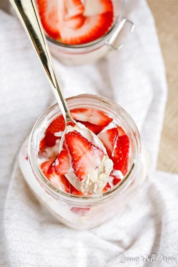 Creamy Strawberry Oatmeal Delight