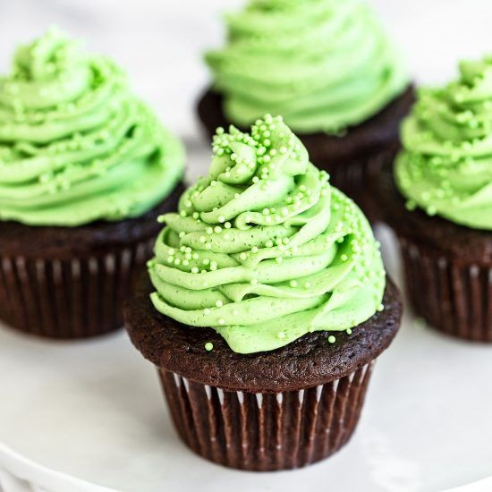 Easy Mint Chocolate Chip Treats