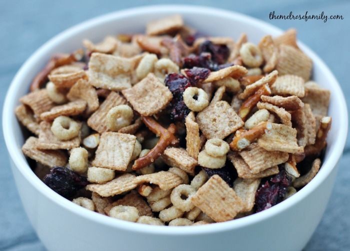 Cinnamon Crunch Pancakes with Creamy Twist