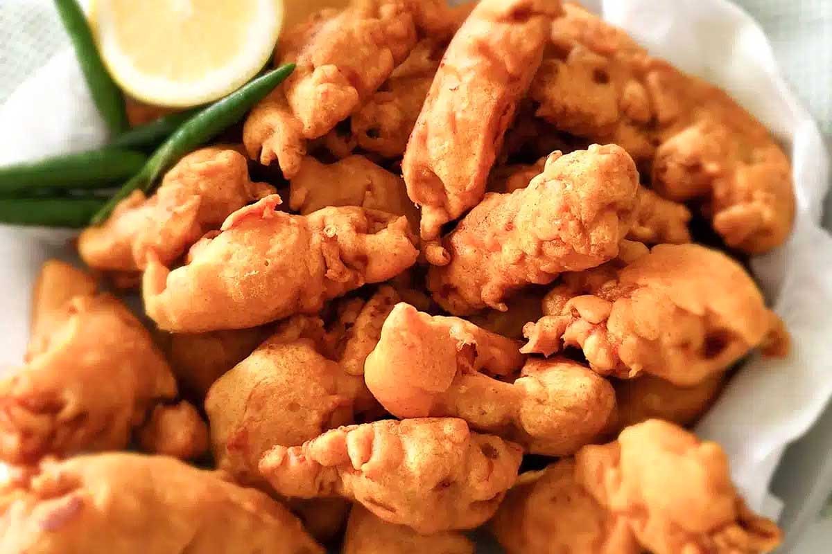 Crispy Gram Flour Coated Chicken Bites