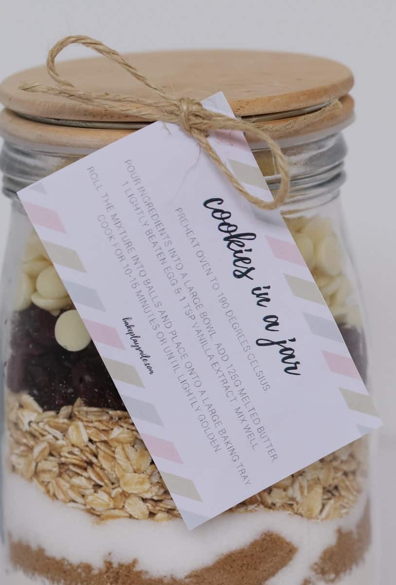 Jarred Treats and Customized Recipe Labels