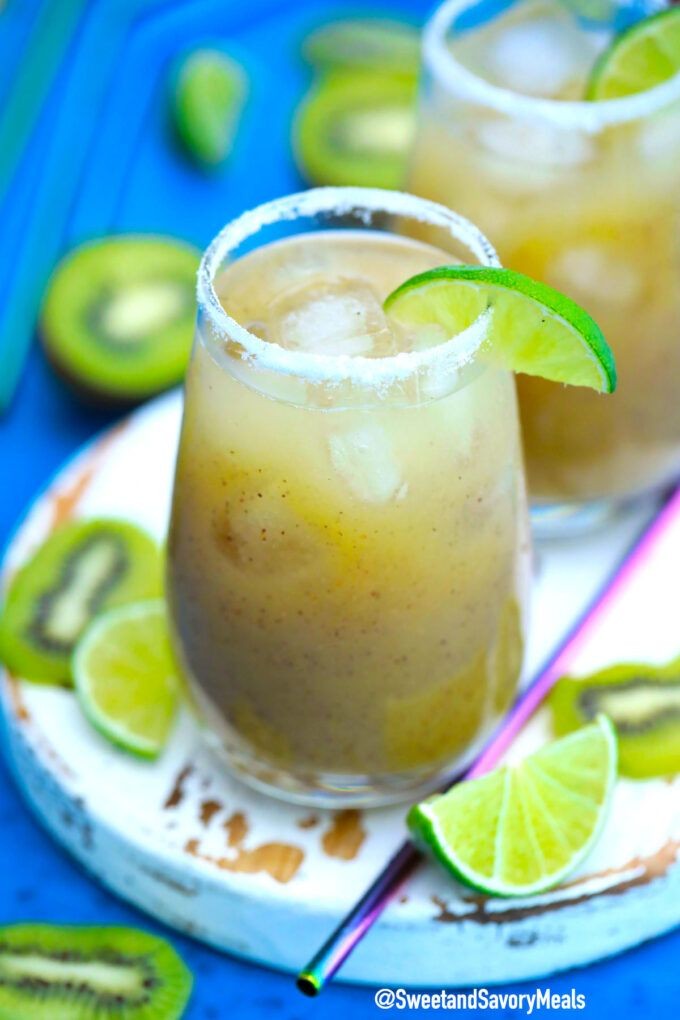 Sweet Kiwi Tropical Rum Punch