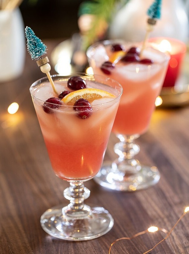 Festive Whiskey Sparkler for Holiday Cheer