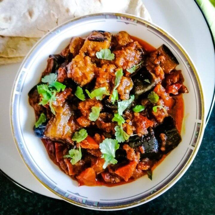 Quick Aubergine Curry Recipe for Pakistani Flavors