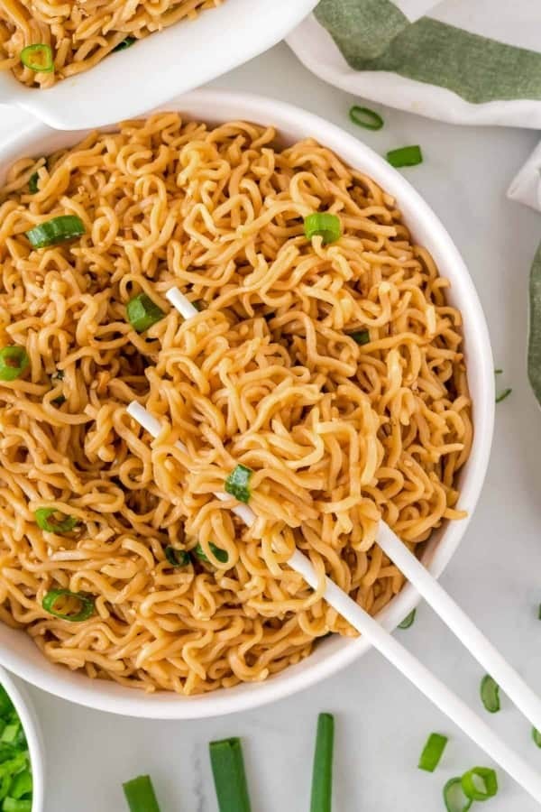 Savory Sesame Garlic Noodle Delight