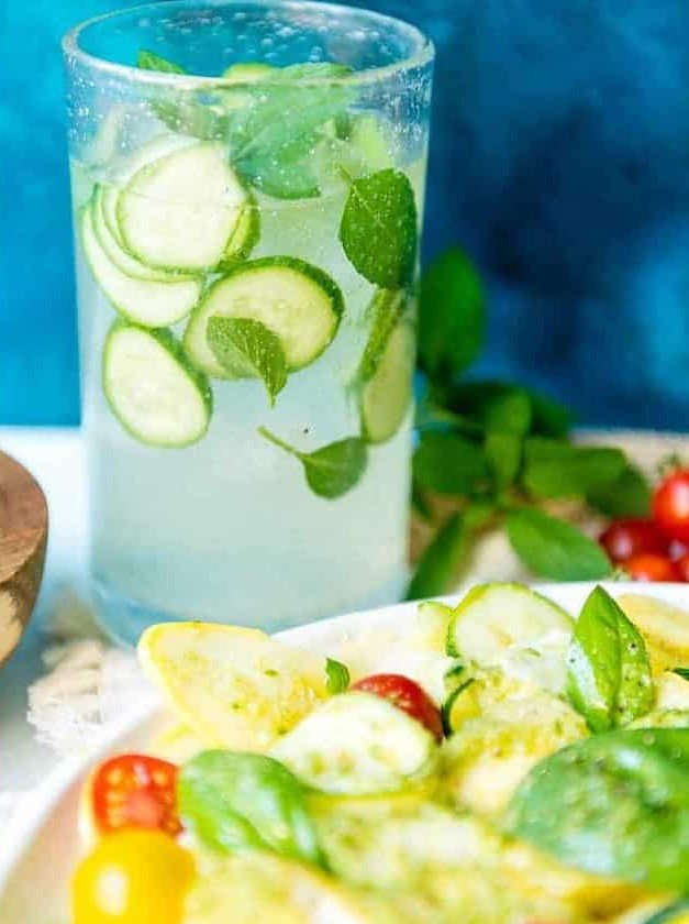 Minty Cucumber Gin Fizz Delight