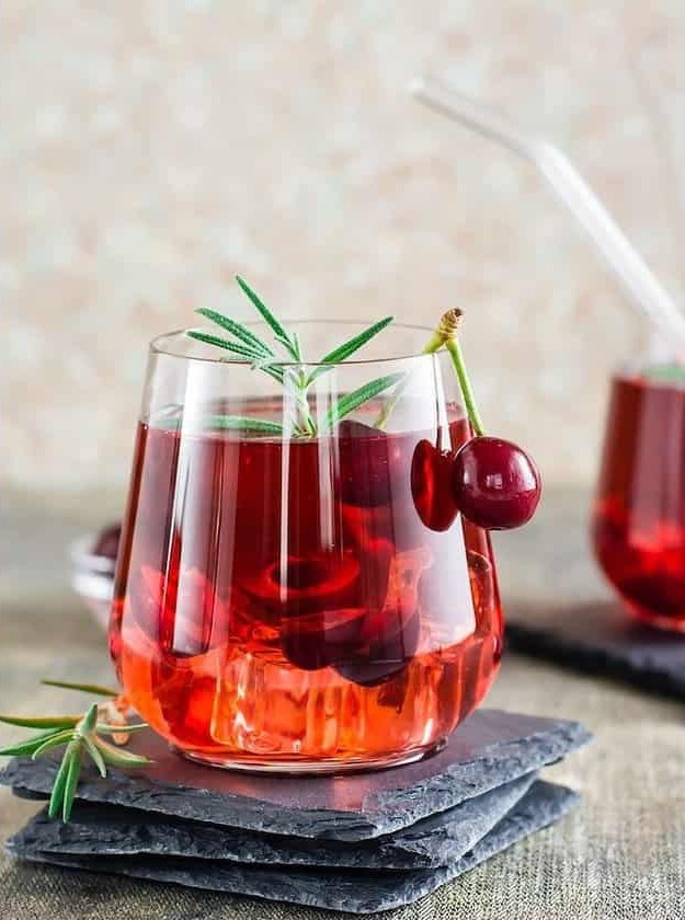 Tart Cherry Spritzer Delight