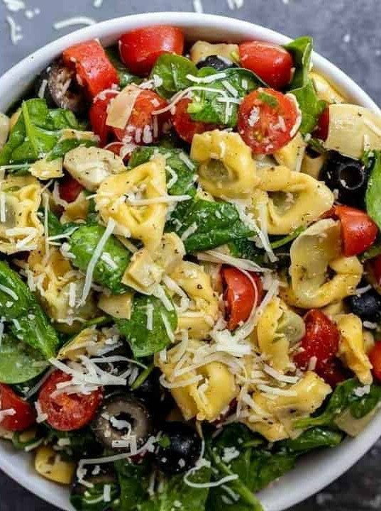 Tortellini Pasta Salad with Mediterranean Twist