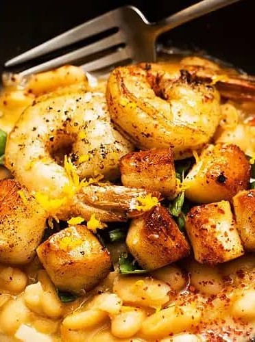 Garlicky Seafood Delight with Shrimp and Scallops