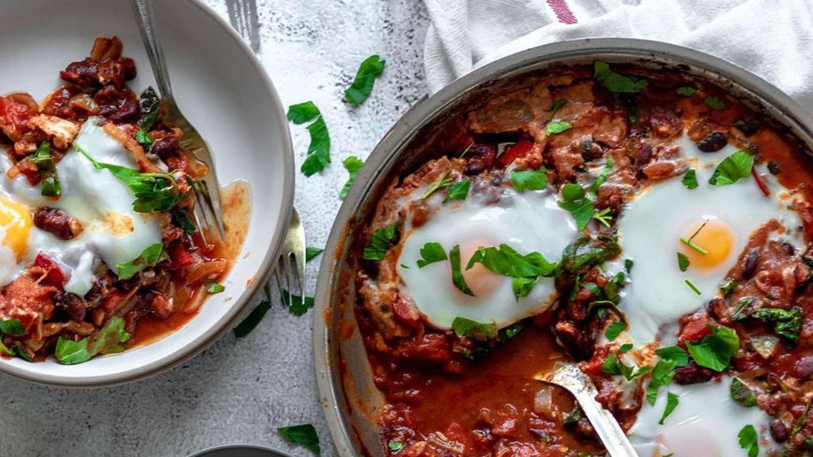 Spinach & Red Bean Shakshuka Recipe