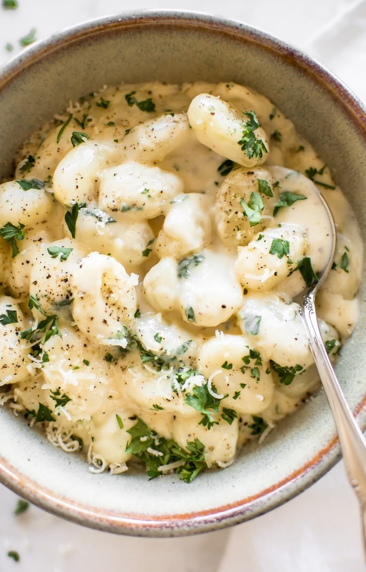 Creamy Chicken Alfredo Casserole Delight