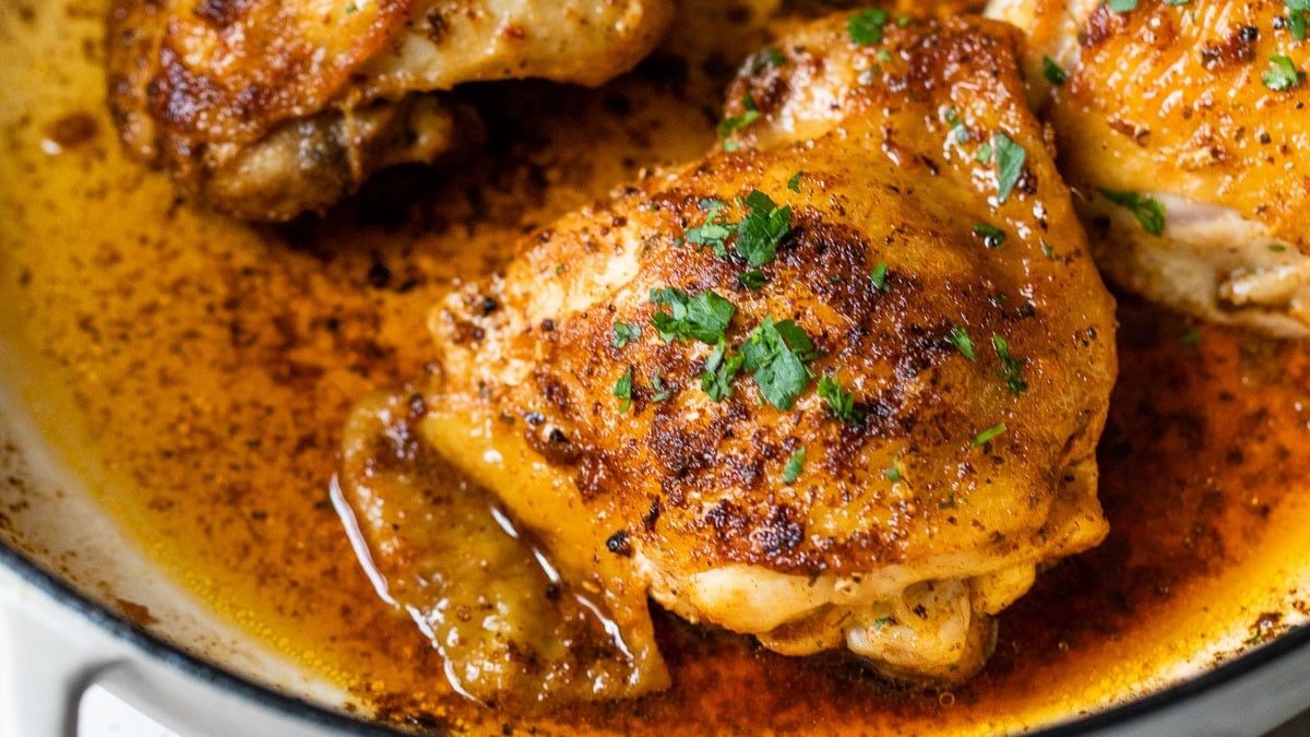 Crispy Pan-Seared Chicken Thighs Recipe