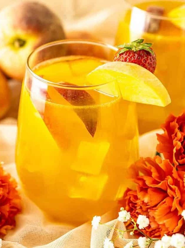Summer Peach Fruity Wine Punch