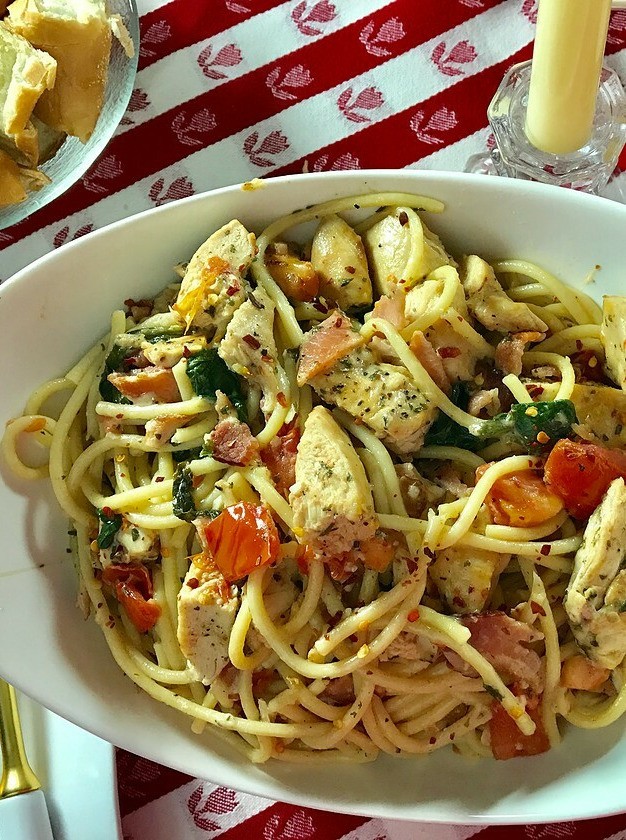 Creamy Lemon Pasta with Chicken & Bacon