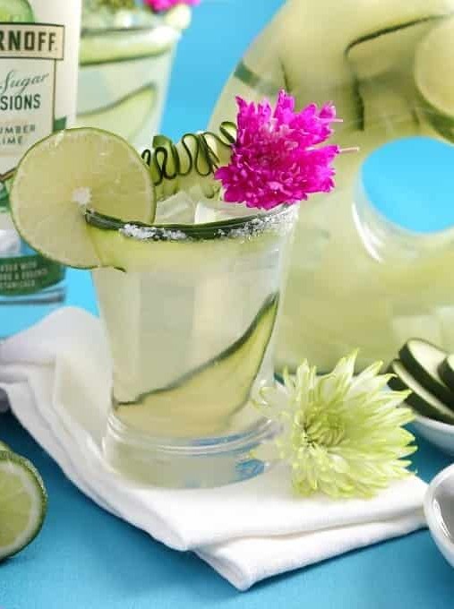 Crisp Keto Cocktail with Cucumber & Lime
