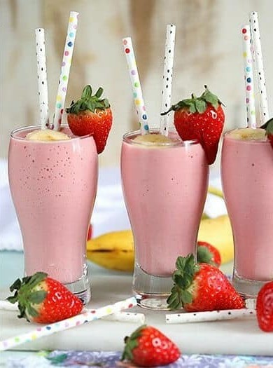 Strawberry Banana Bliss in a Glass