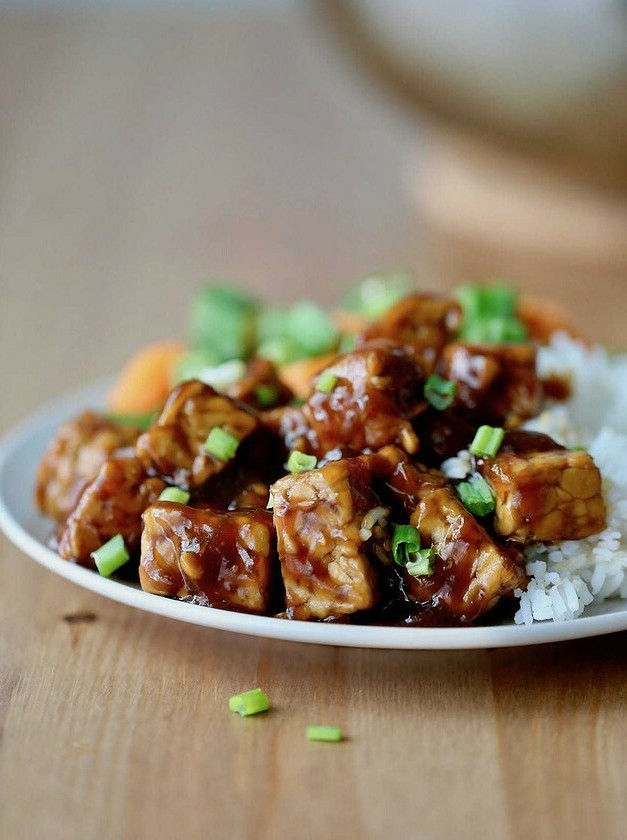 Sweet Teriyaki Tempeh Delight