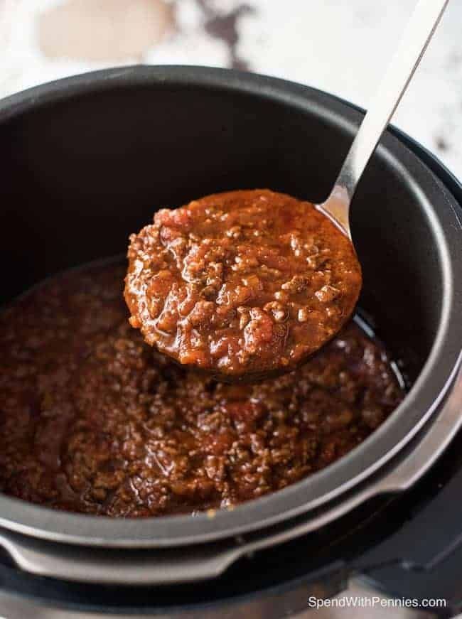 Hearty Slow Cooker Beef Chili Recipe