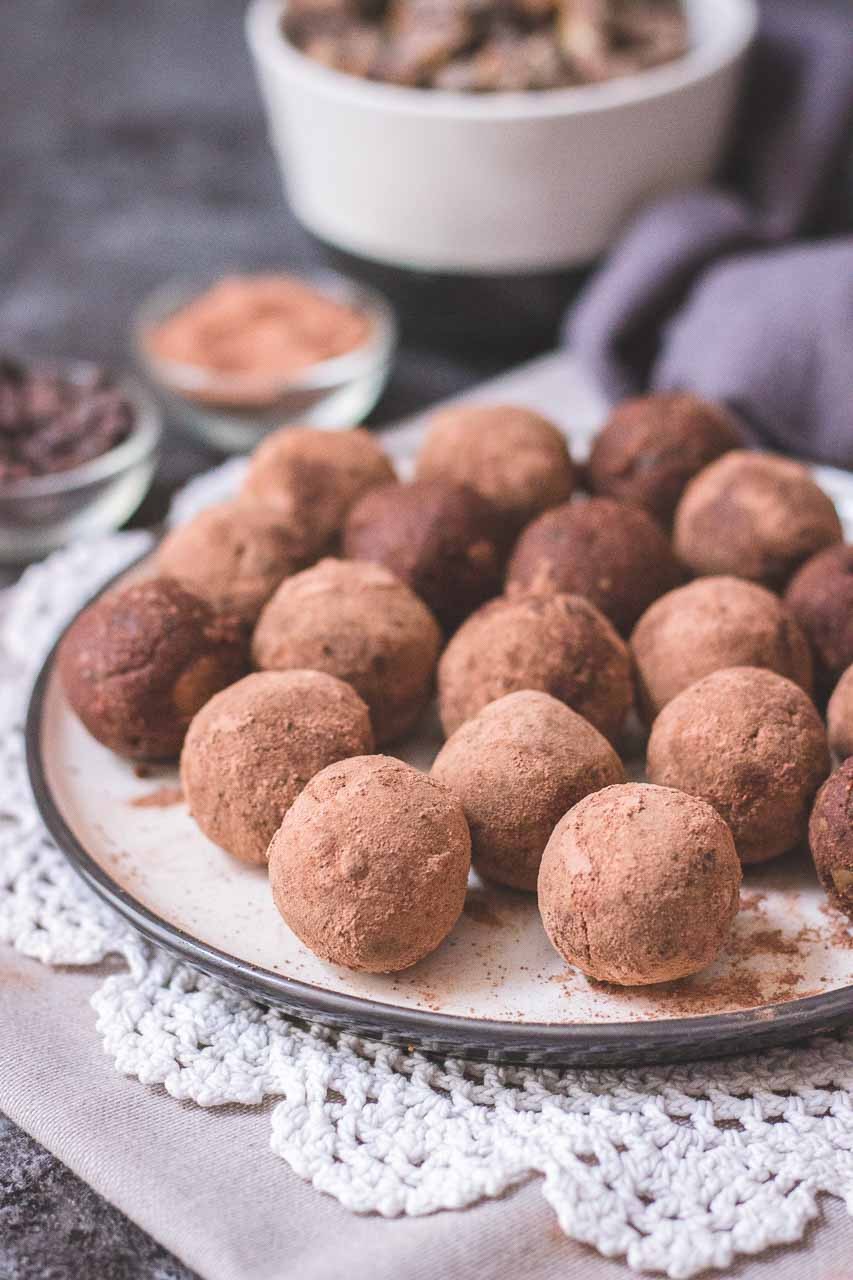 Decadent No-Bake Chocolate Bites