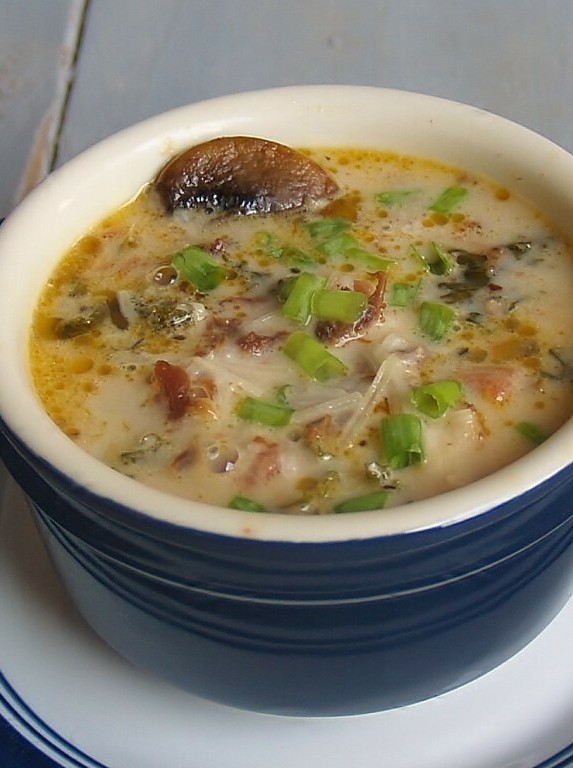 Crock Pot Italian Sausage Soup Delight