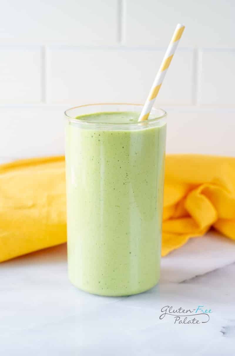 Sweet & Filling Pineapple Smoothie Delight
