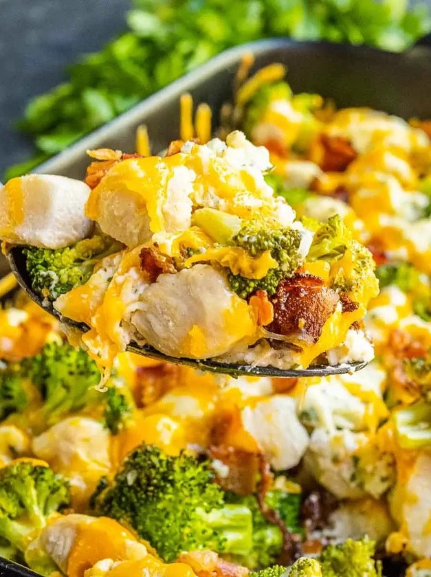 Bacon Ranch Chicken Casserole (Low Carb Delight)