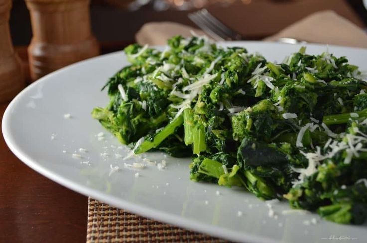 Easy Broccoli Rabe with Garlic Kick