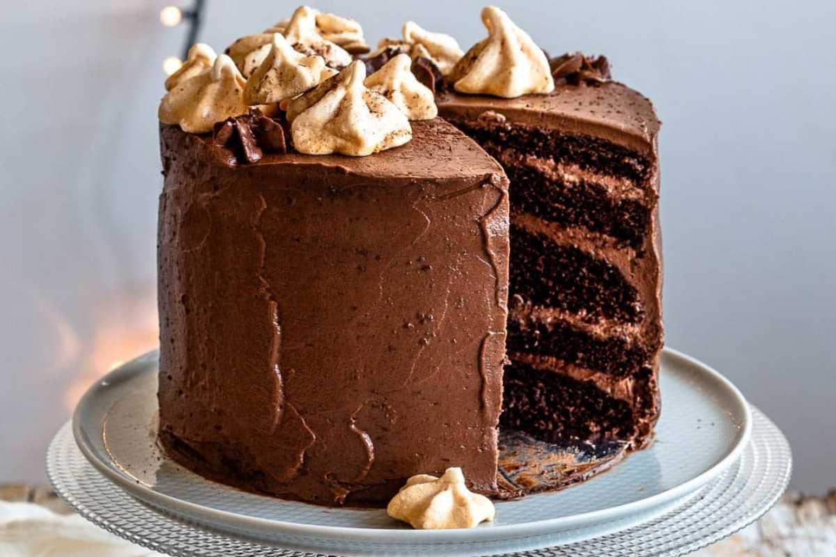 Decadent Chocolate Cake with Caramelised Crowns