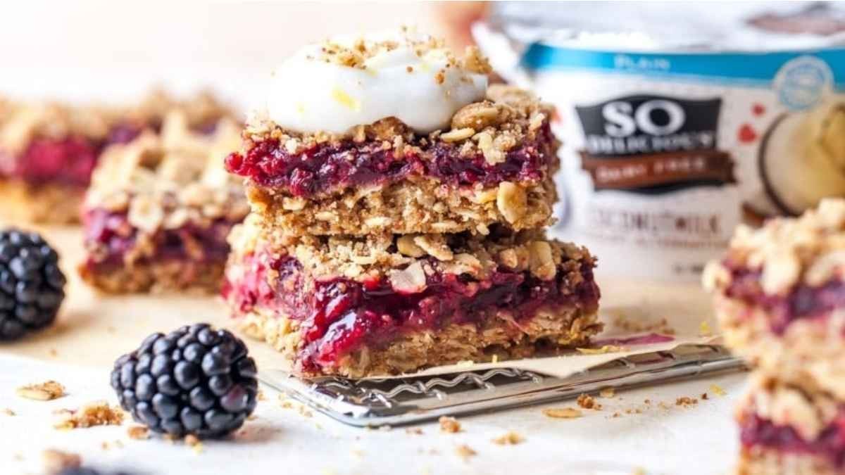 Whole Grain Blackberry Crumble Squares