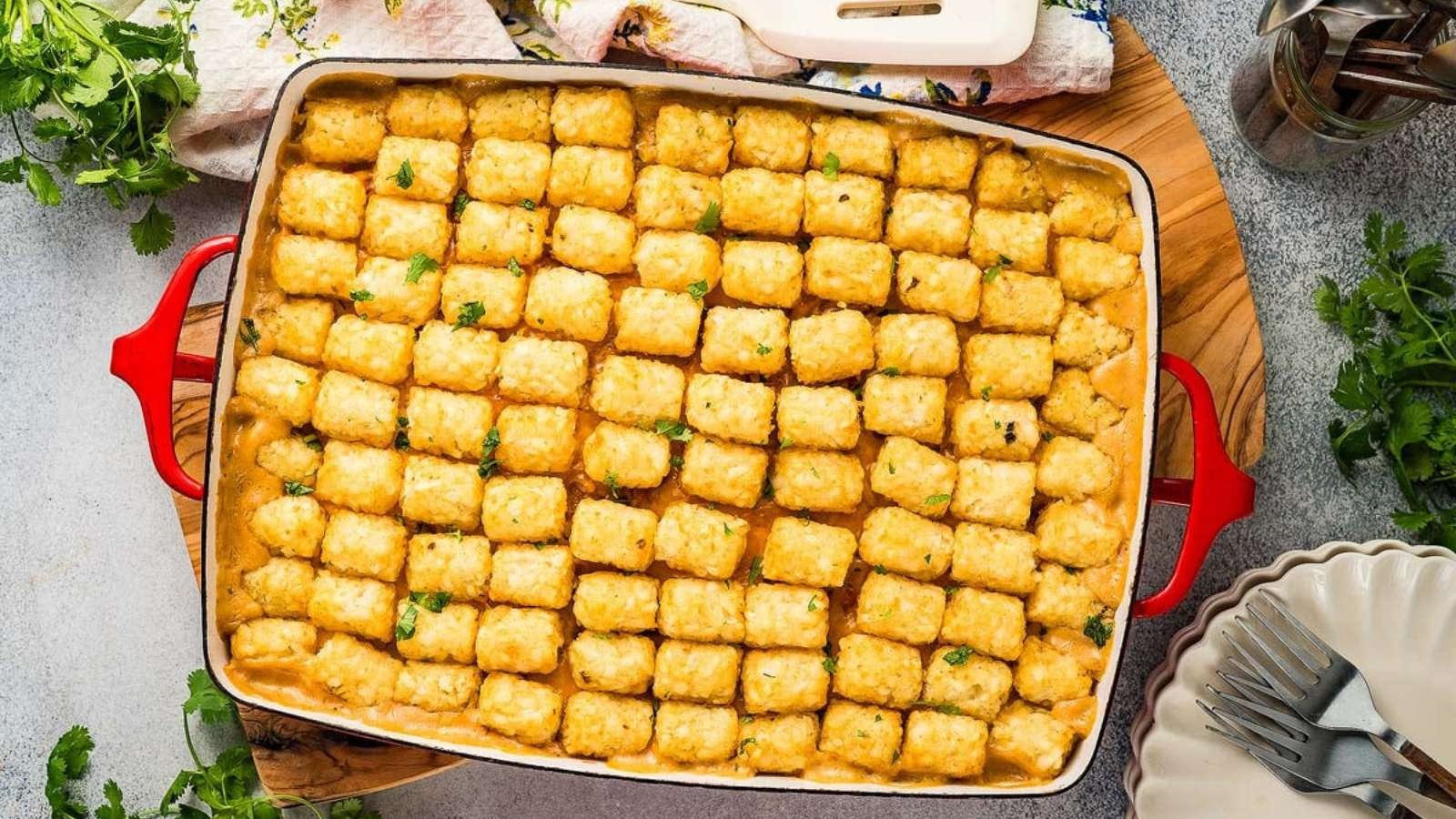 Cheesy Chicken Tater Tot Delight