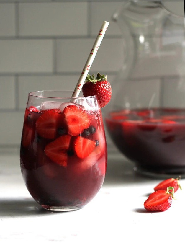Spanish Summer Fruity Red Wine Cocktail