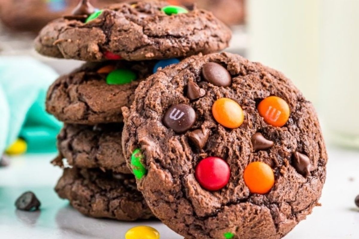 Gooey Chocolate Chip Cookie Delights