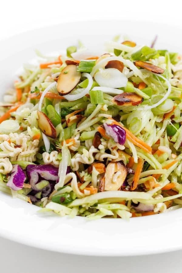 Tangy Ramen Broccoli Salad Delight