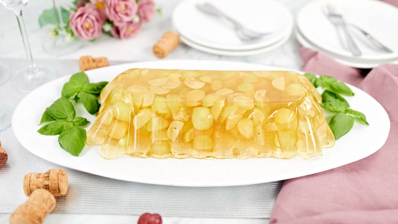 Vintage Sparkle in a Simple Gelatin