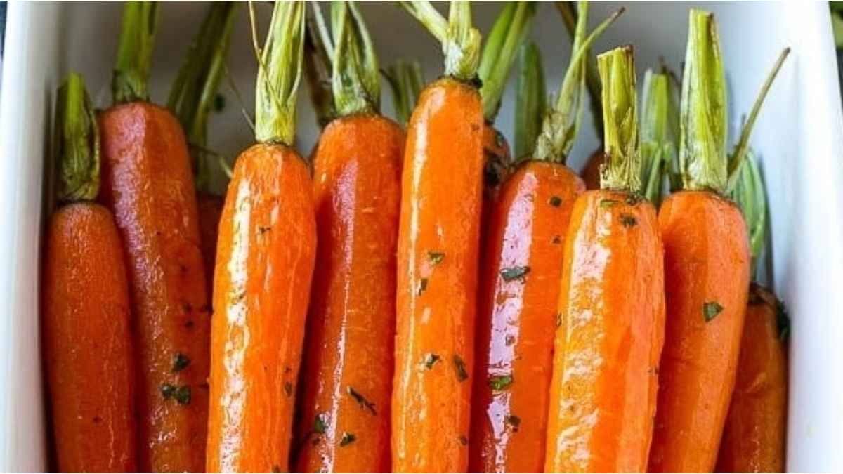 Sweet & Sticky Roasted Carrot Delight