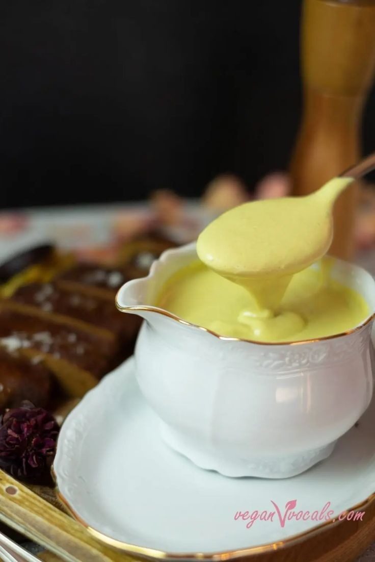 Vegan Cheesy Hollandaise Sauce