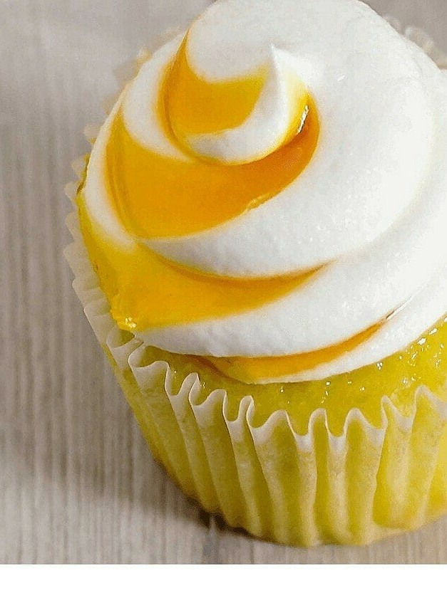 Orange Creamsicle Dream Cupcakes