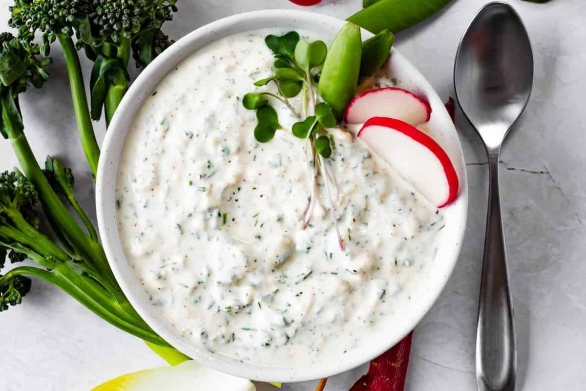 Creamy Dill Ranch Dip with Greek Yogurt