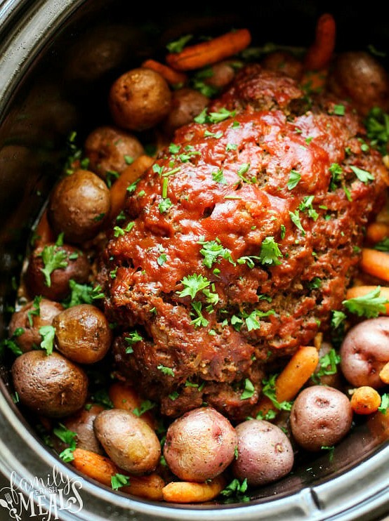 Easy Crockpot Meatloaf with Tomato Glaze