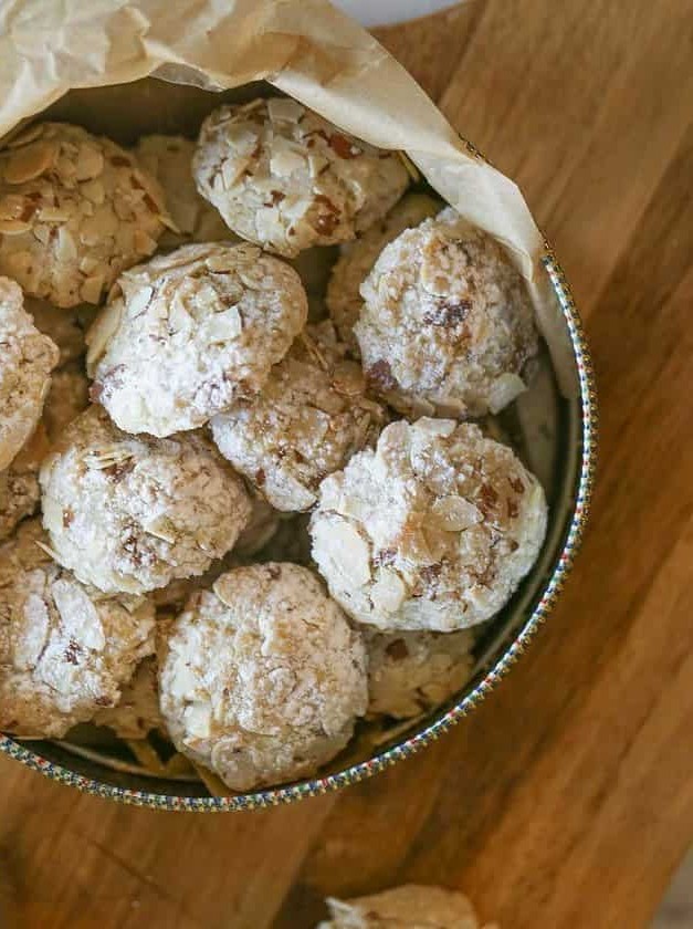 Crunchy Almond Delights with Nutty Flavor