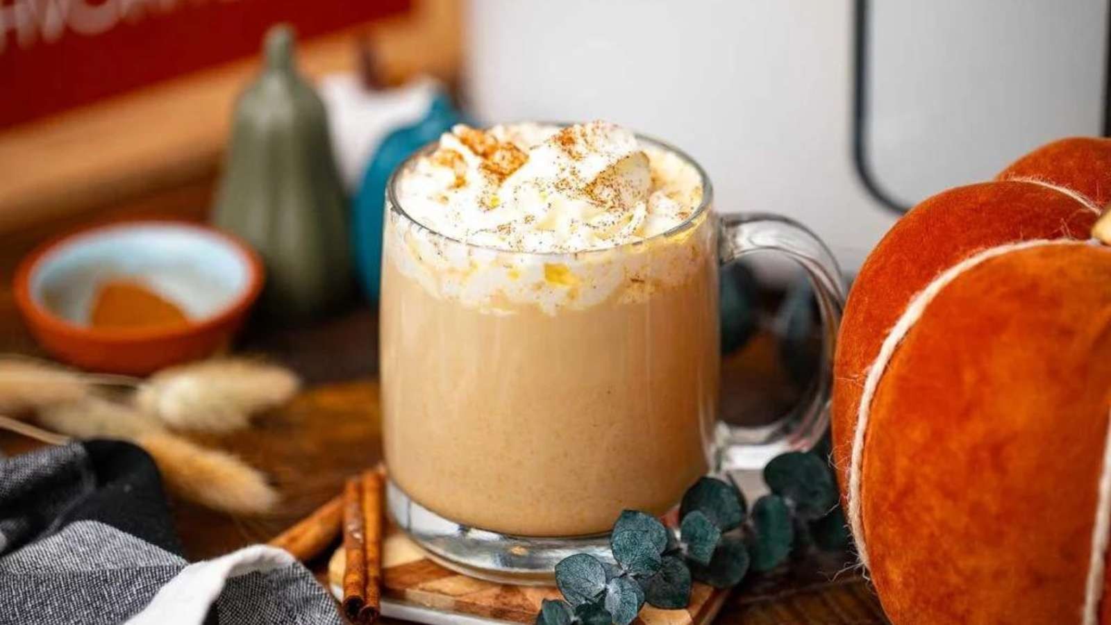 Easy Crockpot Fall Coffee Delight