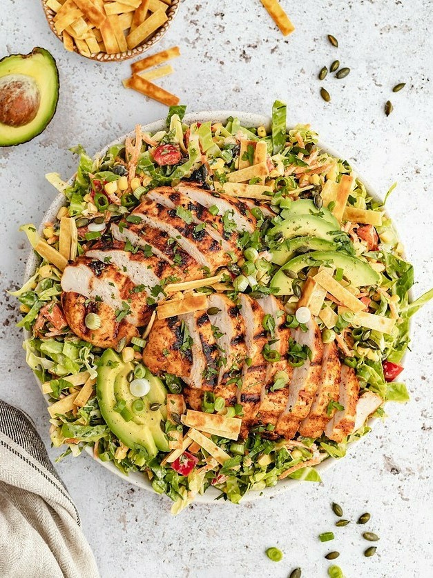 Crispy Chicken Cabbage Salad with Spicy Ranch