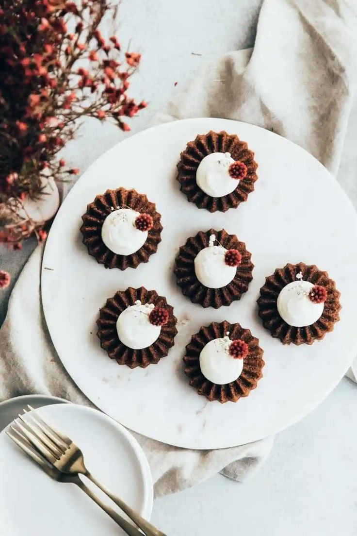 Fall Favorite Mini Cinnamon Apple Treats