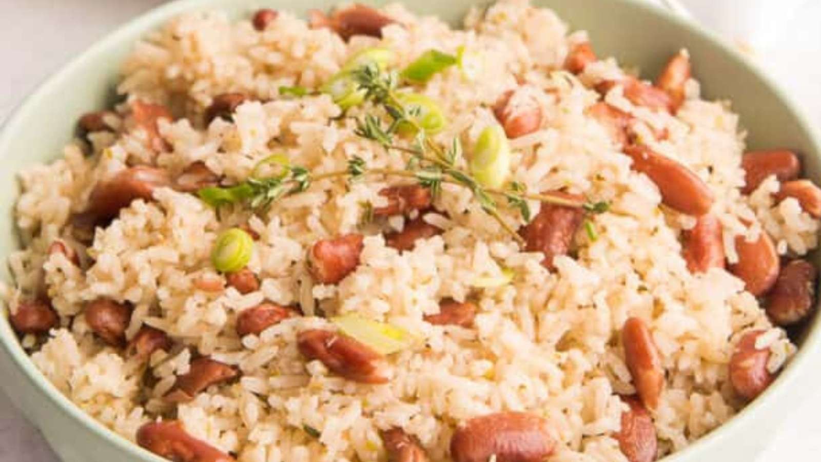 Island-Style Coconut Rice with Mild Spice