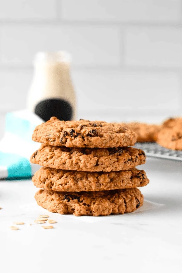 Vegan Breakfast Oat Cookies with Raisin Delight