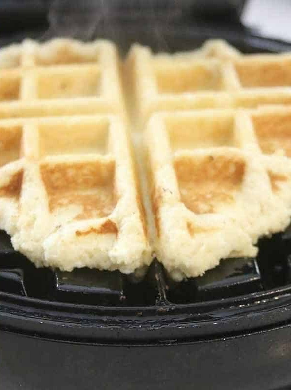 Low-Carb Chocolate Waffle Delight