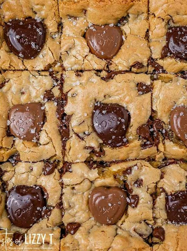 Chocolate Chip Cookie Bar Delights
